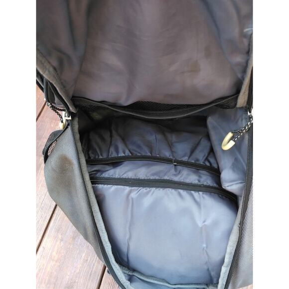 Columbia Summit Rush Backpack Diaper Bag Grey w/Changing Pad & Car Window Shades - Picture 5 of 16